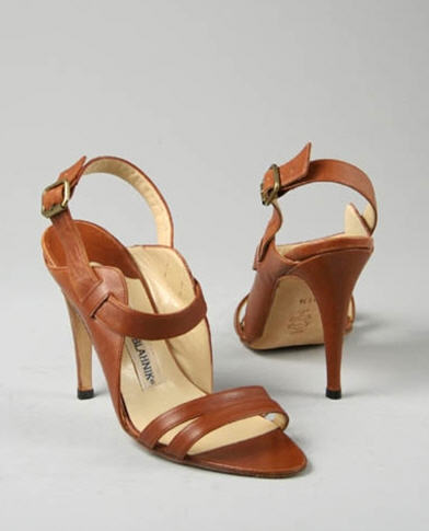 brown-leather-manolo-blahnik-sandal-55